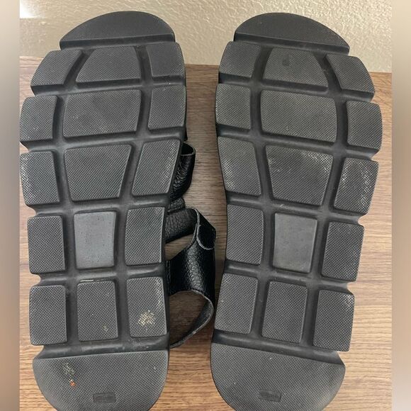 Pilcro Black Chunky Platform Sandals - Picture 7 of 7